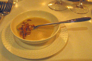 Mrunderhill201011_03veloute