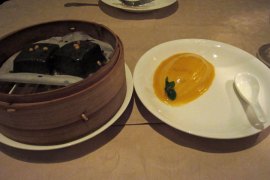 Ye Shanghai - Mango Pudding & Steamed Rice Cake